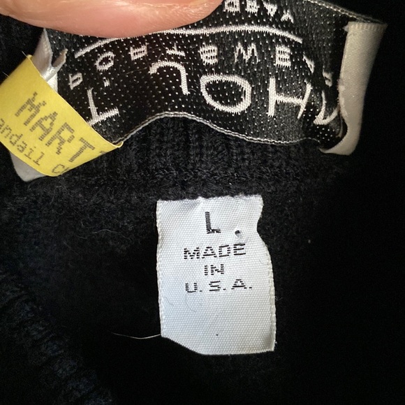 St.John by Marie Gray black mock neck, wool sweater! Gold embroidery, Size L - Picture 14 of 17